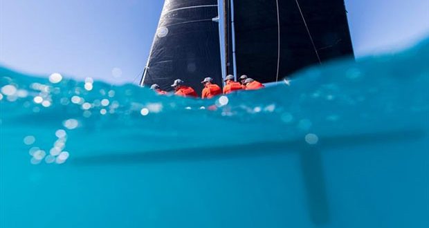 airlie beach yacht race