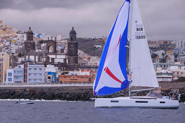 Cloudy Bay Leaving Las Palmas de Gran Canaria - ARC 2020 ©WCC / Jésus de Leon