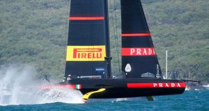 Luna Rossa sets up to cross the finish line and progress to the Final of the Prada Cup - Semi-Finals - January 30 © Richard Gladwell / Sail-World.com