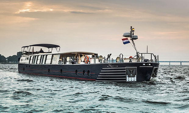 Savvy Luxury Superyacht Barge Lets You Cruise Canals©Peter Insull
