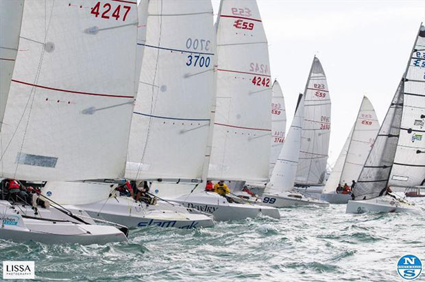 Tight starts were a feature of the racing - Elliott 5.9 Traveller Series #4 © Lissa Rayden