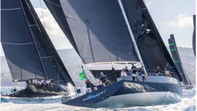 The 100ft Magic Carpet Cubed versus the 77ft Jethou on day 3 of the IMA Maxi Europeans ©IMA / Studio Borlenghi