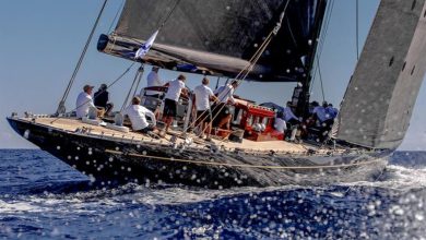 Rainbow heads upwind - photo © Bow Caddy Media